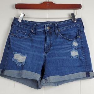 Universal Thread factory distressed shorts size 6/ 28